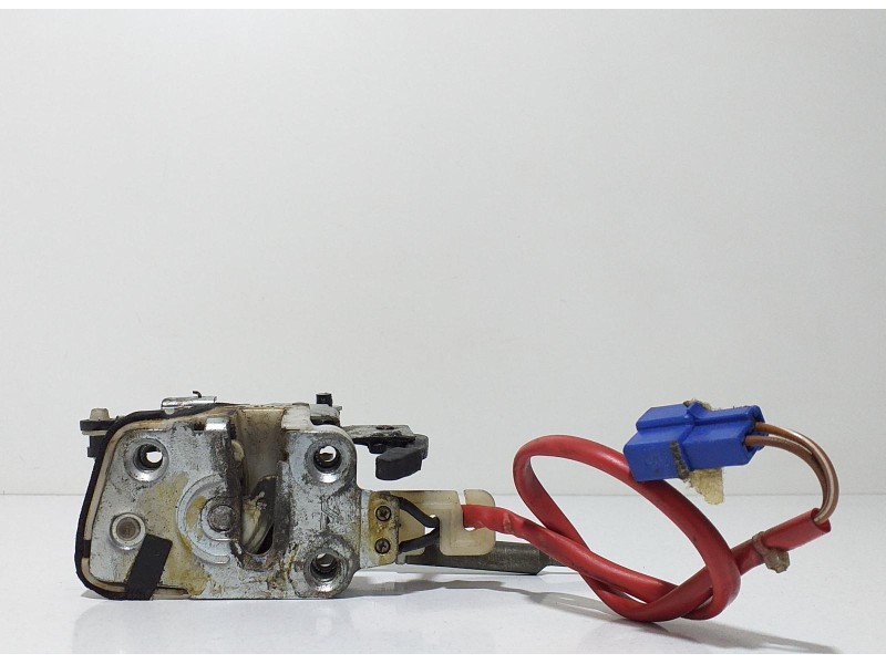 Recambio de cerradura puerta trasera izquierda para tata safari 4x4 referencia OEM IAM S3306 65731 