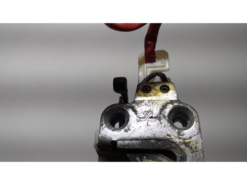 Recambio de cerradura puerta trasera izquierda para tata safari 4x4 referencia OEM IAM S3306 65731 