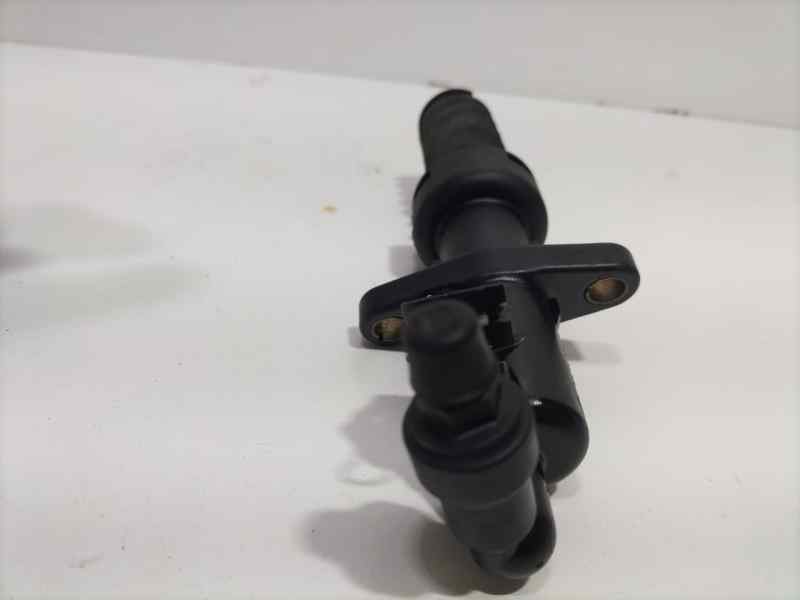 Recambio de bomba embrague para peugeot 307 break / sw (s1) 2.0 hdi cat referencia OEM IAM 9637030980 82027 