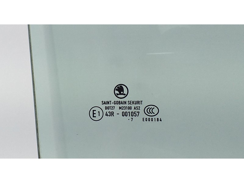 Recambio de luna trasera derecha para skoda fabia (5j2 ) urban referencia OEM IAM BNM 75055 R