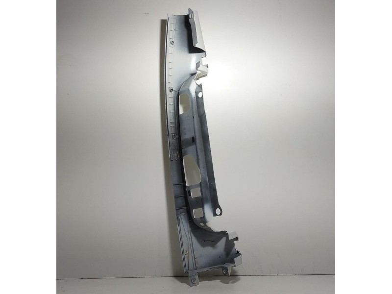 Recambio de molduras traseras para fiat doblo (119) 1.3 16v jtd cat referencia OEM IAM 775388401 77557  Recambio de molduras traseras para fiat doblo (119) 1.3 16v jtd cat referencia OEM IAM 775388401 77557