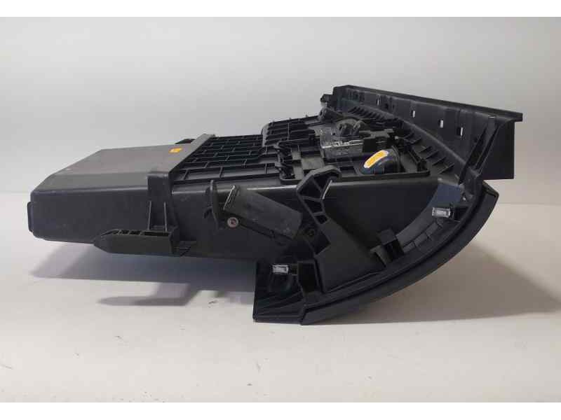 Recambio de guantera para renault megane iii berlina 5 p expression referencia OEM IAM 681080020R 86595 