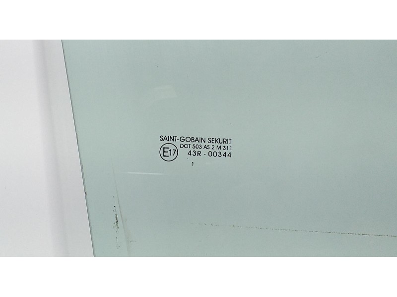 Recambio de luna delantera derecha para skoda fabia (5j2 ) urban referencia OEM IAM BNM 75056 R