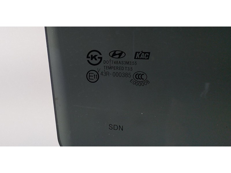 Recambio de luna trasera derecha para hyundai i40 comfort referencia OEM IAM D4FD 75063 R