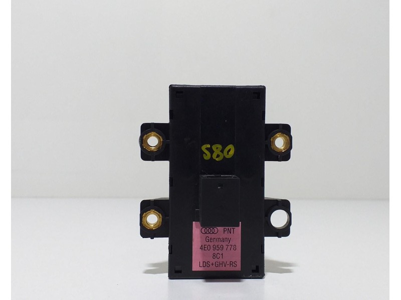 Recambio de intercooler para audi a8 (4e2) 3.7 quattro referencia OEM IAM 4E0959778 57839 