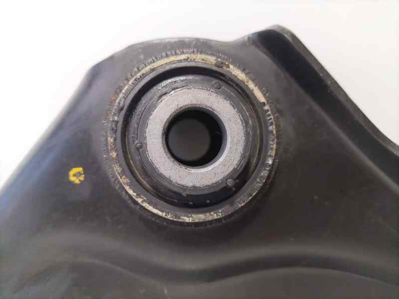 Recambio de brazo suspension inferior delantero derecho para renault megane iii berlina 5 p expression referencia OEM IAM 866000
