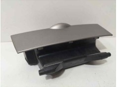 Recambio de cenicero para toyota corolla (e12) 2.0 d-4d linea sol berlina referencia OEM IAM 7411102060 83577 