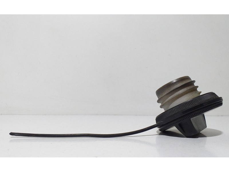 Recambio de tapon combustible para nissan x-trail (t30) comfort referencia OEM IAM YD22ETI 68074 