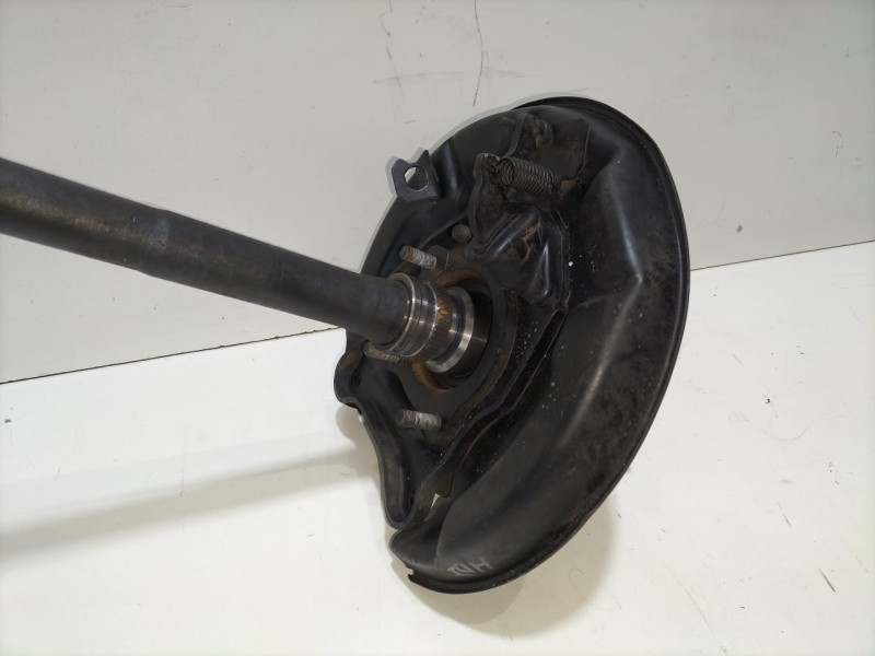 Recambio de mangueta trasera derecha para toyota land cruiser (j10) 4.2 24v turbodiesel cat referencia OEM IAM 1HDFTE 77424 R