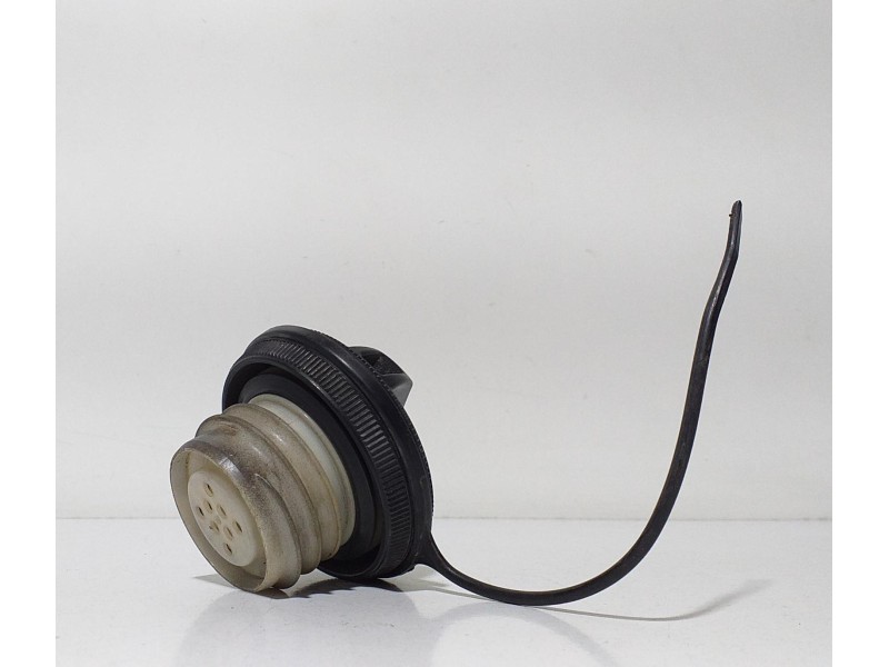 Recambio de tapon combustible para nissan x-trail (t30) comfort referencia OEM IAM YD22ETI 68075 