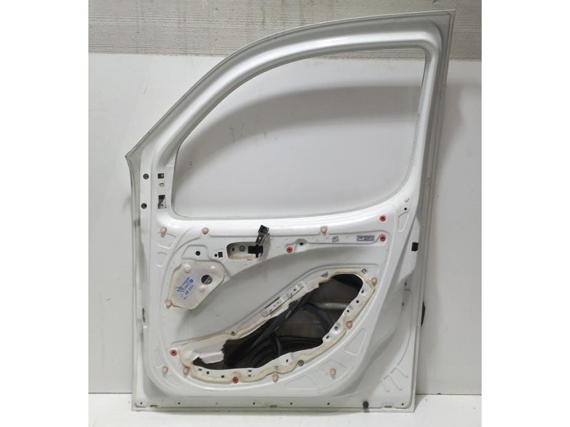 Recambio de puerta delantera derecha para fiat doblo (119) 1.3 16v jtd cat referencia OEM IAM 199A2000 77428 