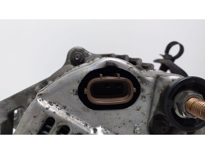 Recambio de alternador para kia sorento 2.5 crdi ex referencia OEM IAM 373004A300 65775 