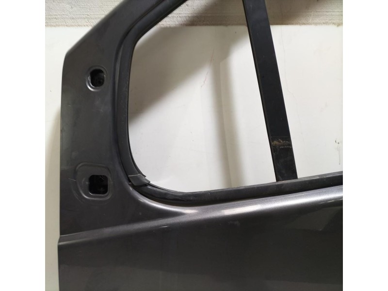 Recambio de puerta delantera izquierda para opel vivaro furgón/combi (07.2006 =>) combi 2.9t l1h1 referencia OEM IAM 93194149 77