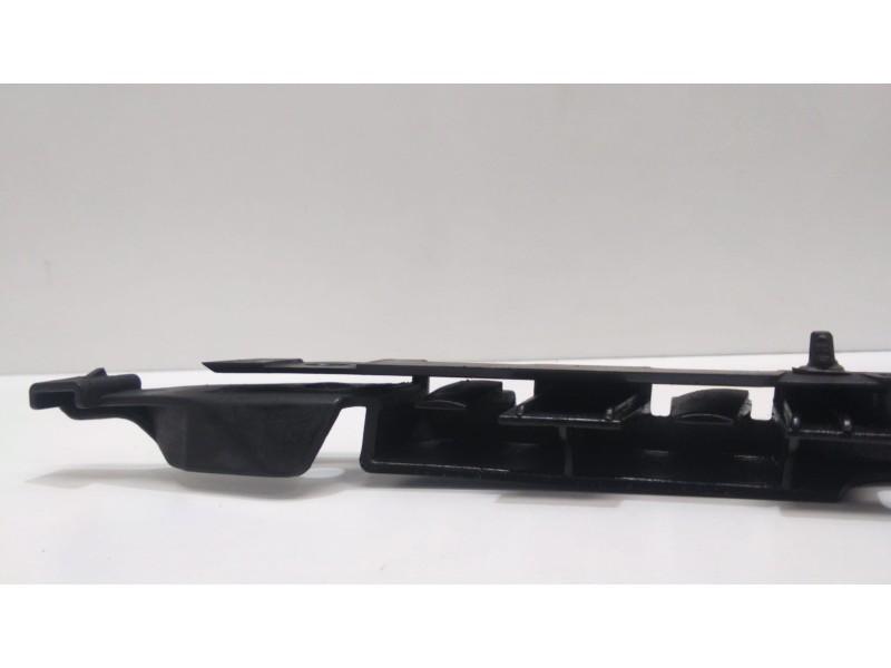 Recambio de molduras traseras para mercedes-benz clase e (w212) familiar 200 cdi blueefficiency (212.205) referencia OEM IAM A21