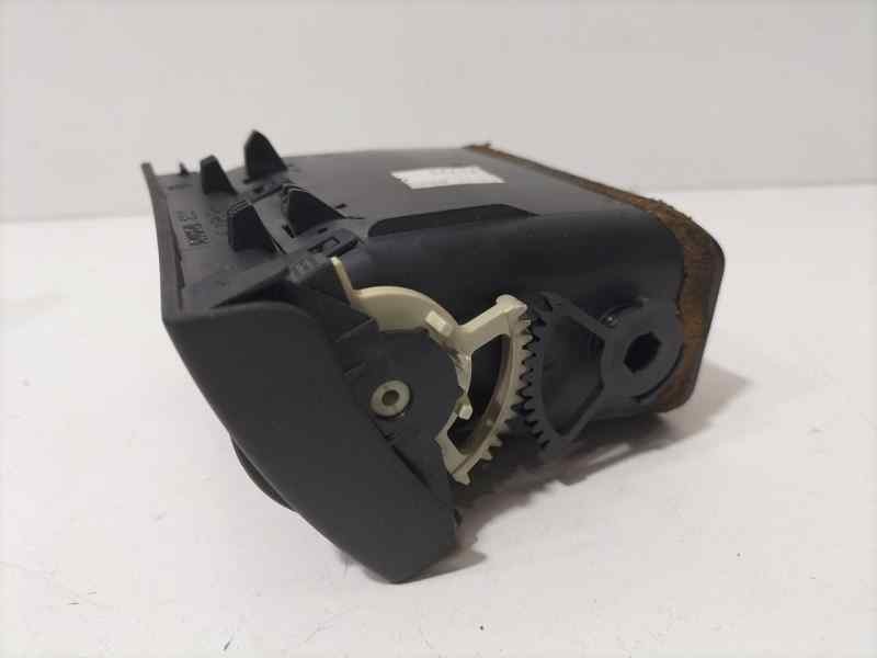 Recambio de rejilla aireadora para toyota corolla (e12) 2.0 d-4d linea sol berlina referencia OEM IAM 1CDFTV 83585 