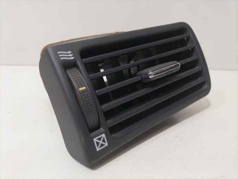 Recambio de rejilla aireadora para toyota corolla (e12) 2.0 d-4d linea sol berlina referencia OEM IAM 1CDFTV 83585 