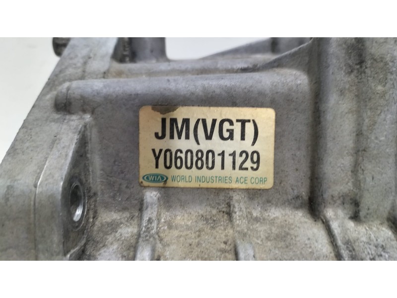 Recambio de diferencial delantero para hyundai tucson (jm) 2.0 crdi comfort (4wd) referencia OEM IAM Y060801129 77443 R