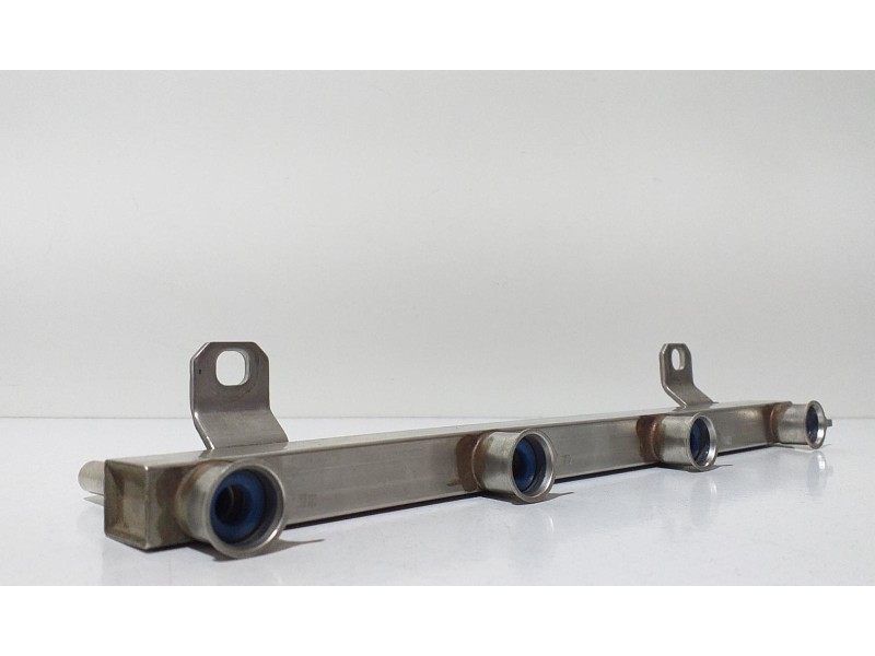 Recambio de rampa inyectora para opel corsa d expression referencia OEM IAM 0280151239 65789 