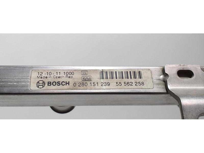 Recambio de rampa inyectora para opel corsa d expression referencia OEM IAM 0280151239 65789 