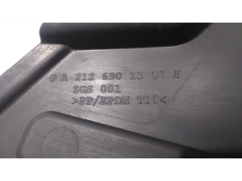 Recambio de molduras traseras para mercedes-benz clase e (w212) familiar 200 cdi blueefficiency (212.205) referencia OEM IAM A21