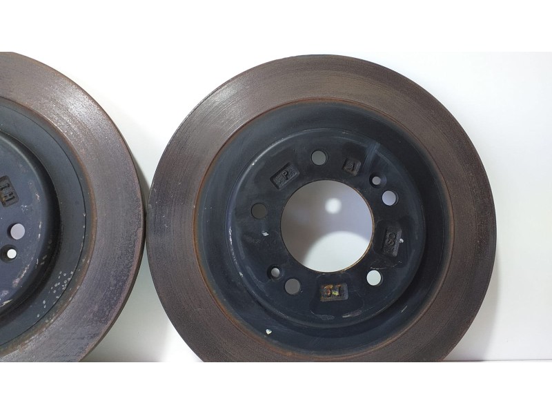 Recambio de disco freno trasero para hyundai i40 comfort referencia OEM IAM D4FD 75130 R
