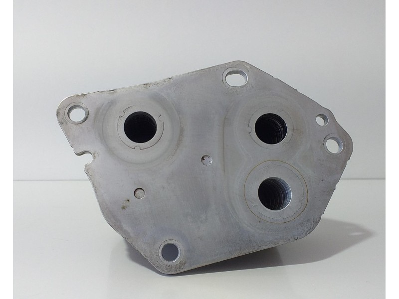 Recambio de enfriador aceite motor para hyundai i40 comfort referencia OEM IAM 264102A300 75138 R