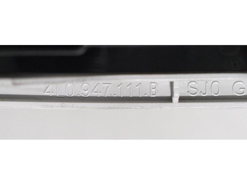Recambio de luz interior para audi q7 (4l) 4.2 tdi (240kw) referencia OEM IAM 4L0947111B 68107  Recambio de luz interior para audi q7 (4l) 4.2 tdi (240kw) referencia OEM IAM 4L0947111B 68107
