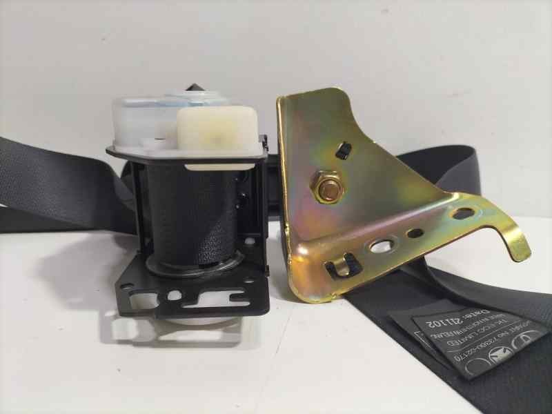 Recambio de cinturon seguridad trasero derecho para toyota corolla (e12) 2.0 d-4d linea sol berlina referencia OEM IAM 733600217