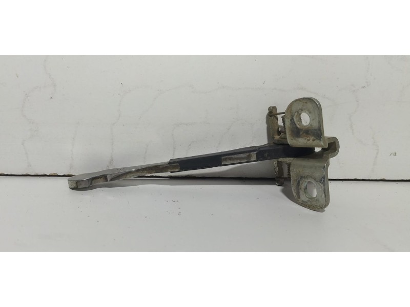 Recambio de retenedor puerta para fiat doblo (119) 1.3 16v jtd cat referencia OEM IAM 199A2000 77576  Recambio de retenedor puerta para fiat doblo (119) 1.3 16v jtd cat referencia OEM IAM 199A2000 77576