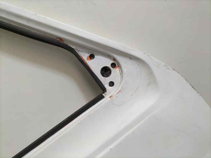 Recambio de puerta delantera derecha para nissan trade referencia OEM IAM BD30 86629 