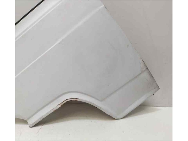 Recambio de puerta delantera derecha para nissan trade referencia OEM IAM BD30 86629 