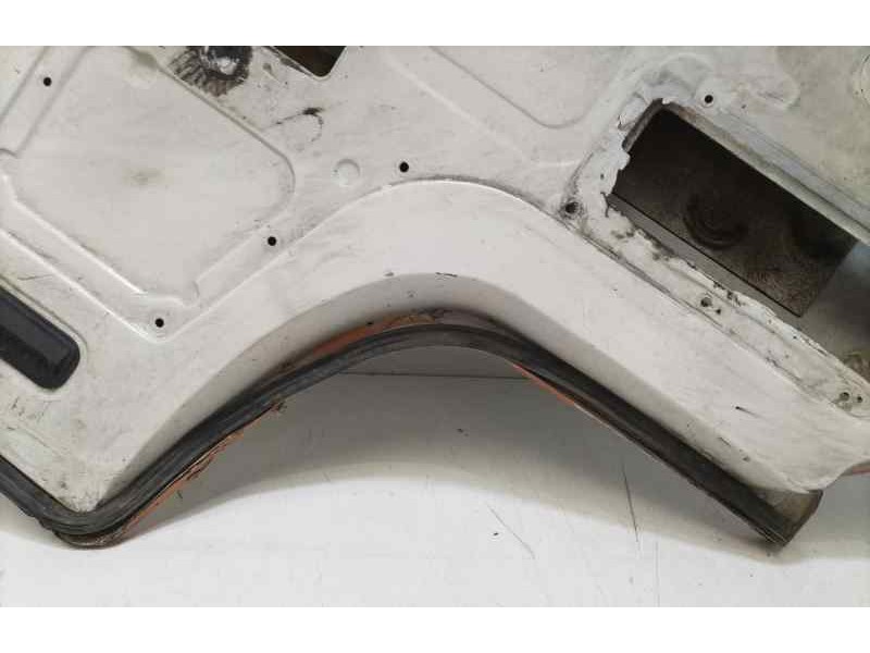 Recambio de puerta delantera derecha para nissan trade referencia OEM IAM BD30 86629 