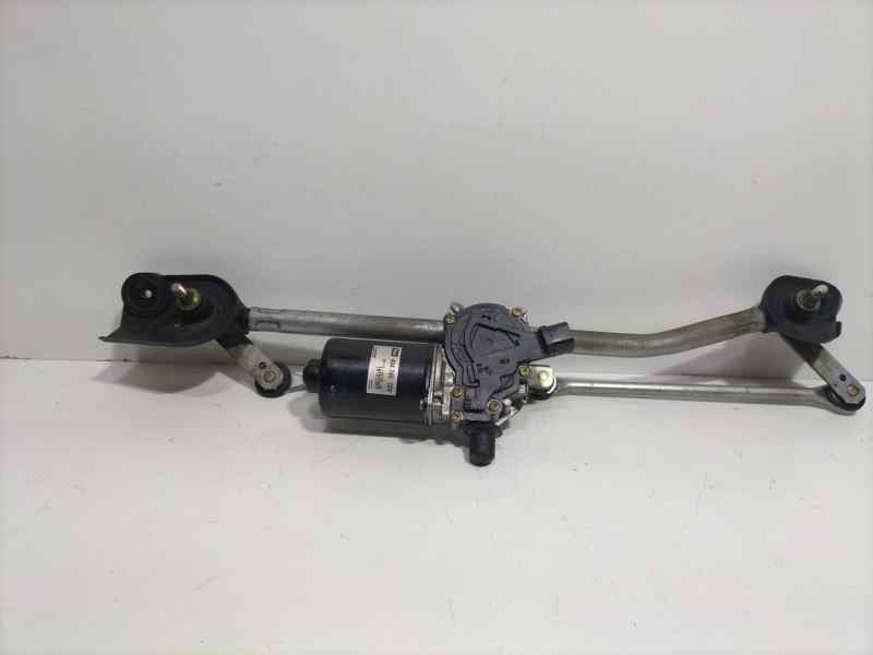 Recambio de motor limpia delantero para toyota corolla (e12) 2.0 d-4d linea sol berlina referencia OEM IAM 8511002100A 83620 