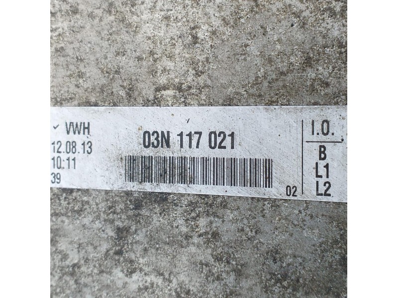 Recambio de enfriador aceite motor para volkswagen golf vii lim. advance bluemotion referencia OEM IAM 03N117021 75205 R