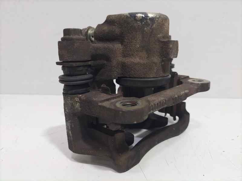 Recambio de pinza freno trasera derecha para toyota corolla (e12) 2.0 d-4d linea sol berlina referencia OEM IAM 4773002111 83624