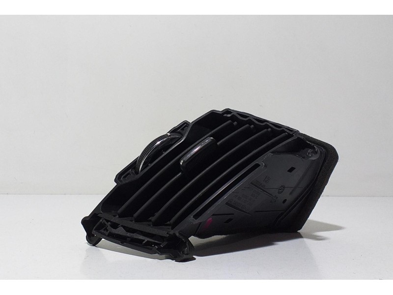 Recambio de rejilla aireadora para kia sportage concept 4x2 referencia OEM IAM 974203W000 68127 