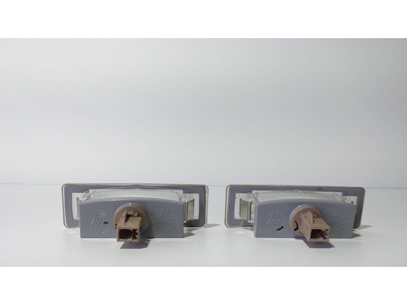 Recambio de piloto matricula para hyundai i40 comfort referencia OEM IAM 925012G0 75244 R