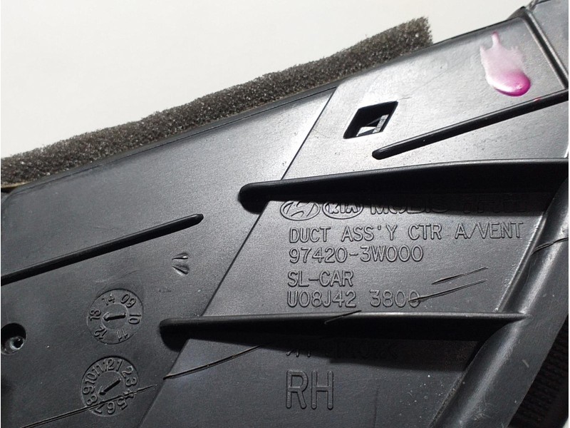 Recambio de rejilla aireadora para kia sportage concept 4x2 referencia OEM IAM 974203W000 68127 