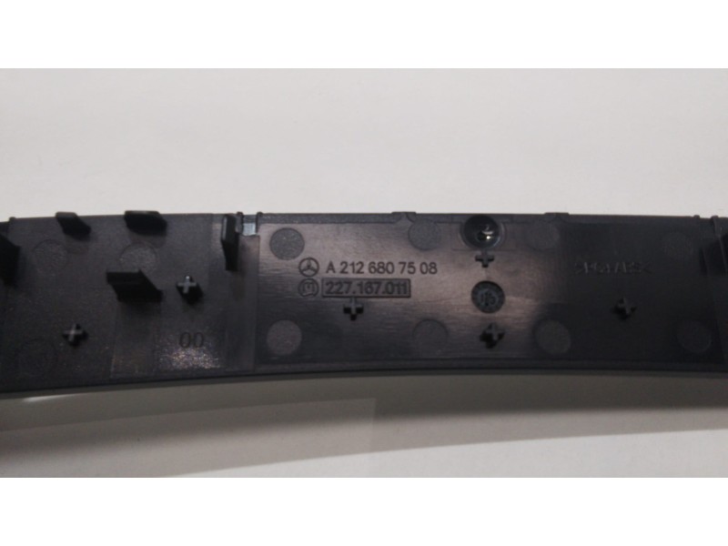 Recambio de molduras delanteras para mercedes-benz clase e (w212) familiar 200 cdi blueefficiency (212.205) referencia OEM IAM A