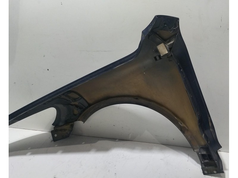 Recambio de aleta delantera derecha para volkswagen touareg (7l6) tdi v6 +motion referencia OEM IAM 7L6821102P 77618 