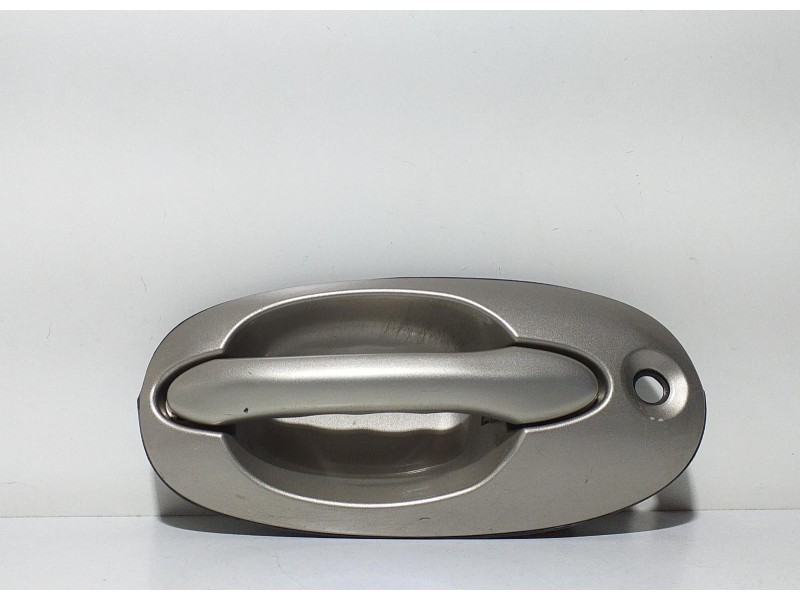 Recambio de maneta exterior delantera derecha para kia carnival ii 2.9 cdri ex referencia OEM IAM K53A58410 68142 