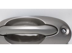 Recambio de maneta exterior delantera derecha para kia carnival ii 2.9 cdri ex referencia OEM IAM K53A58410 68142  2