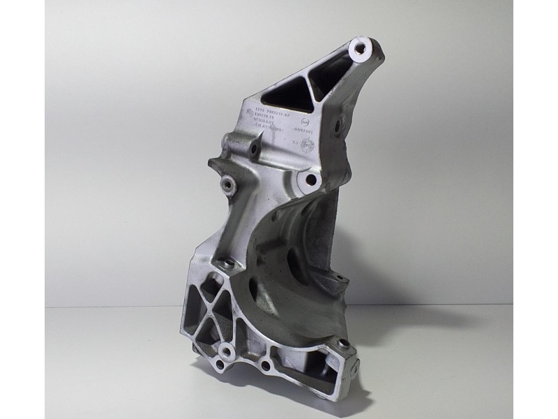 Recambio de soporte alternador para bmw serie 1 berlina (e81/e87) 2.0 turbodiesel cat referencia OEM IAM 11167802639 75294 R
