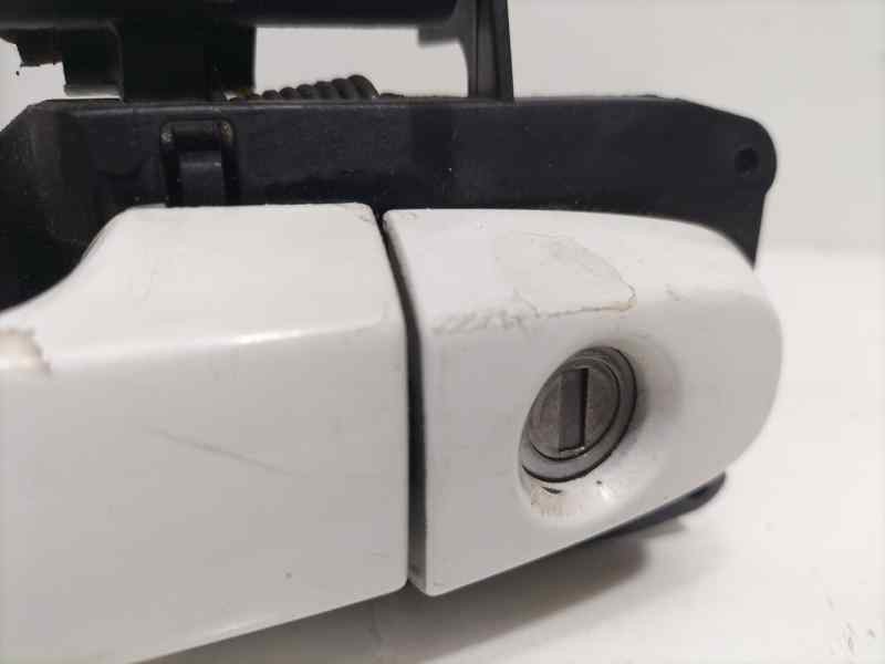 Recambio de maneta exterior delantera izquierda para toyota corolla (e12) 2.0 d-4d linea sol berlina referencia OEM IAM 69211122