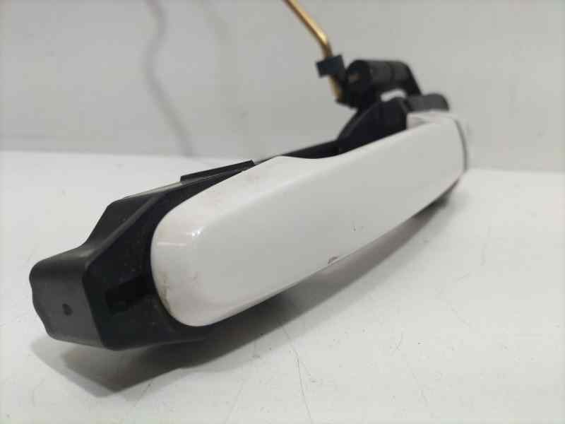 Recambio de maneta exterior delantera izquierda para toyota corolla (e12) 2.0 d-4d linea sol berlina referencia OEM IAM 69211122