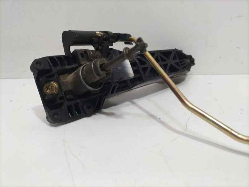 Recambio de maneta exterior delantera izquierda para toyota corolla (e12) 2.0 d-4d linea sol berlina referencia OEM IAM 69211122