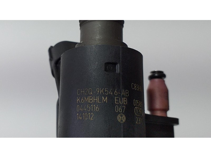 Recambio de inyector para land rover range rover sport 3.0 sd v6 cat referencia OEM IAM CH2Q9K546AB 75307 R