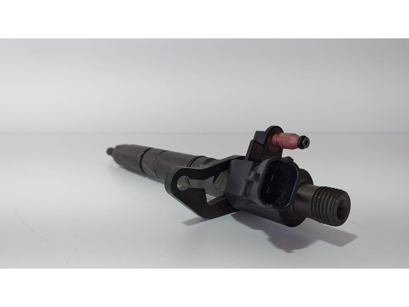 Recambio de inyector para land rover range rover sport 3.0 sd v6 cat referencia OEM IAM CH2Q9K546AB 75308 R