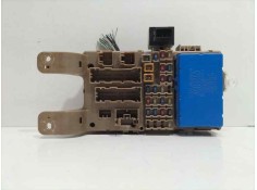 Recambio de caja reles / fusibles para toyota corolla (e12) 2.0 d-4d linea sol berlina referencia OEM IAM 8264102040 83639  2