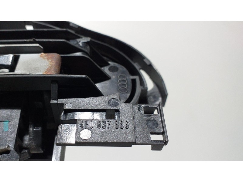Recambio de maneta exterior delantera derecha para audi a6 avant (4f5) 3.0 tdi quattro (171kw) referencia OEM IAM 4F0837886 6815